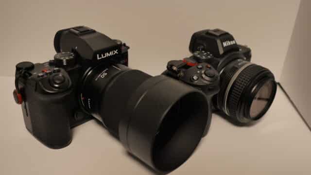 FULLSIZE CAMERA